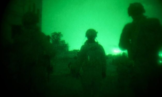 Ex-Fire and Rescue Service chief Simchi: Civilians face shelter-or-slaughter dilemma amid threats