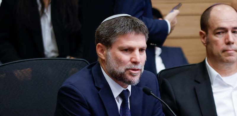 Knesset passes first reading of Unpaid Leave Law