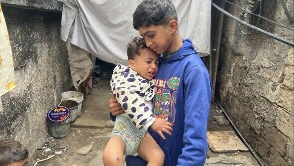 Hamas operative approached Gaza buffer zone with toddler son as human shield, IDF says