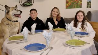 ‘We haven’t spoken since last week’: reserve duty keeps Israeli families apart on Passover