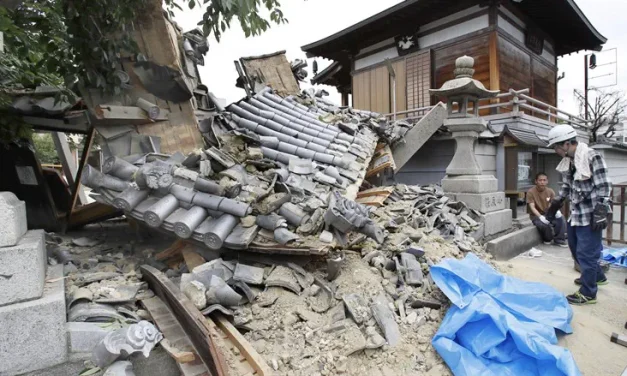 Earthquake triggers tsunami warning in Japan