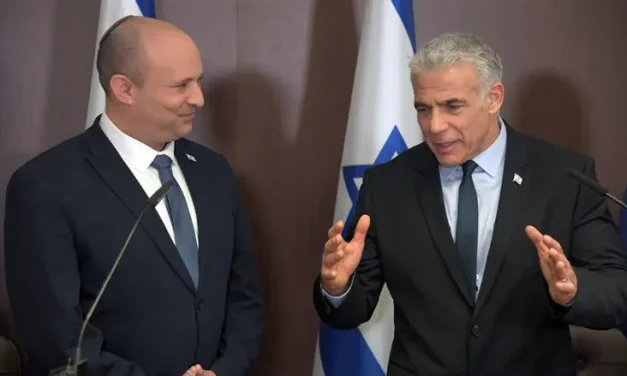 Bennet and Lapid announce a unity of their parties ahead of the upcoming elections