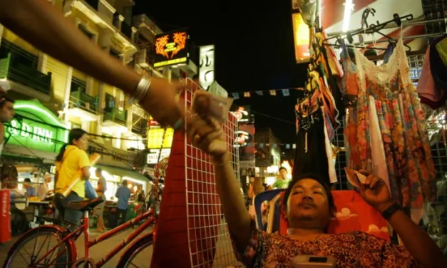 Thailand: Jews to be deported after waving ‘Moshiach’ flag