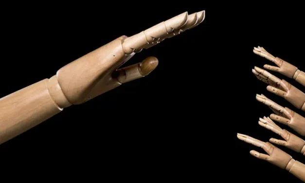 Influencer sparks outrage with Nazi salute at Ohio University