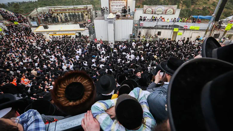 Netanyahu cancels Lag Ba’Omer Meron celebrations over mass-casualty concerns
