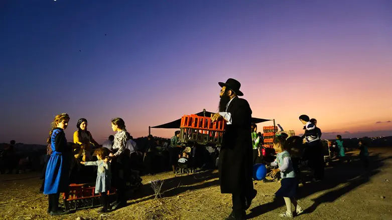 The Plague of Darkness is here. Now choose.