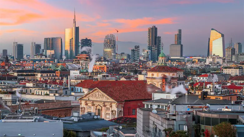 Pro-Palestinian protesters force Jewish group out of Milan WWII liberation parade