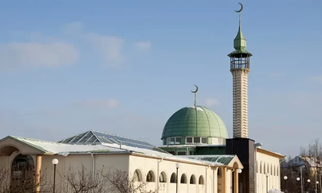 Tweeting against mosques may lead to indictment