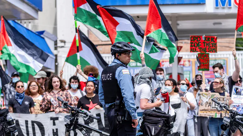 US to deny green cards over ‘antisemitic’ views