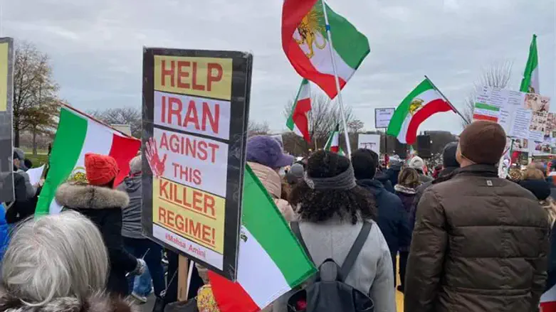 President Trump: ‘We sent guns to the Iranian protesters’