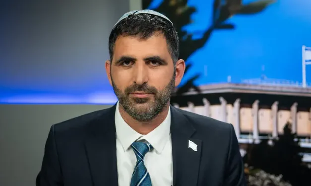 Minister demands end to ads for alternative memorial ceremony