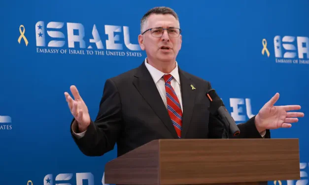 Sa’ar slams Polish FM over “defamatory” accusations against IDF