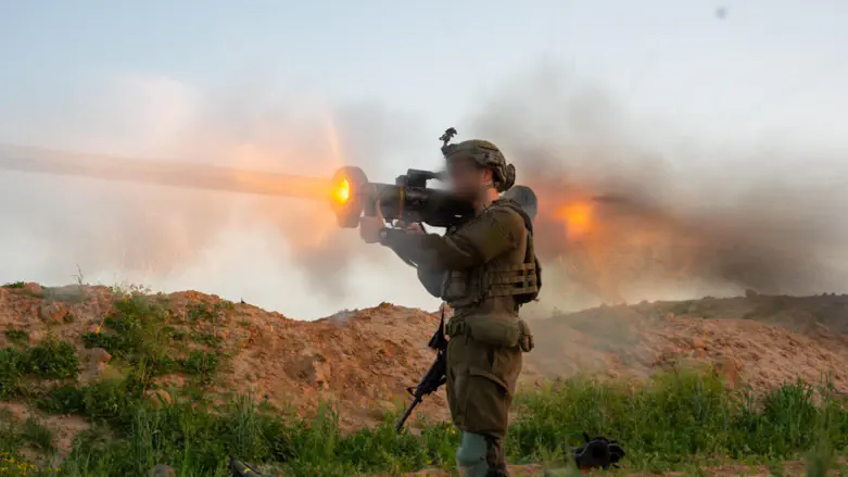 Gaza: Terrorists transport munitions, IDF eliminates them