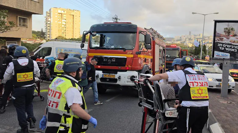 Ballistic missile strikes residential building in Haifa, one severely injured