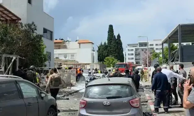 Heavy missile barrages on the north; two lightly injured
