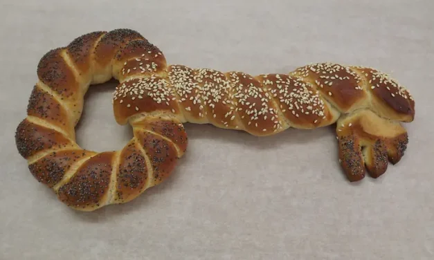 The secret of the “Schlissel Challah”