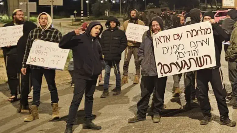 Two Hours Before Shabbat: Homesteads demolished in Samaria