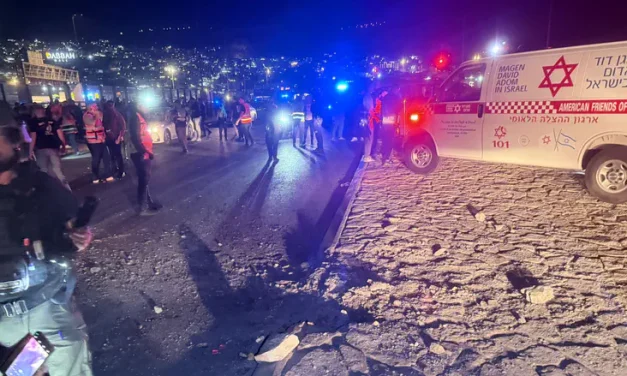 One hour before ceasefire: Two severely wounded from missile impact near Karmiel