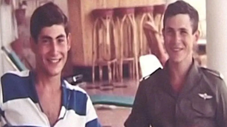 Netanyahu in personal Memorial Day post: I miss you, Yoni, my beloved brother