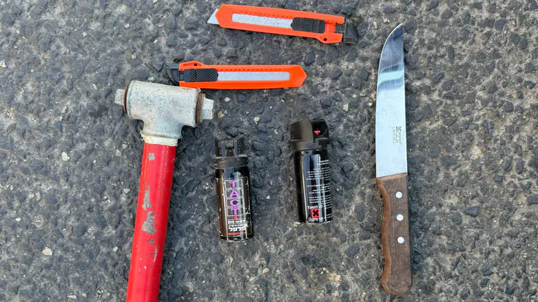 Eastern Jerusalem resident arrested with knife on way to carry out attack