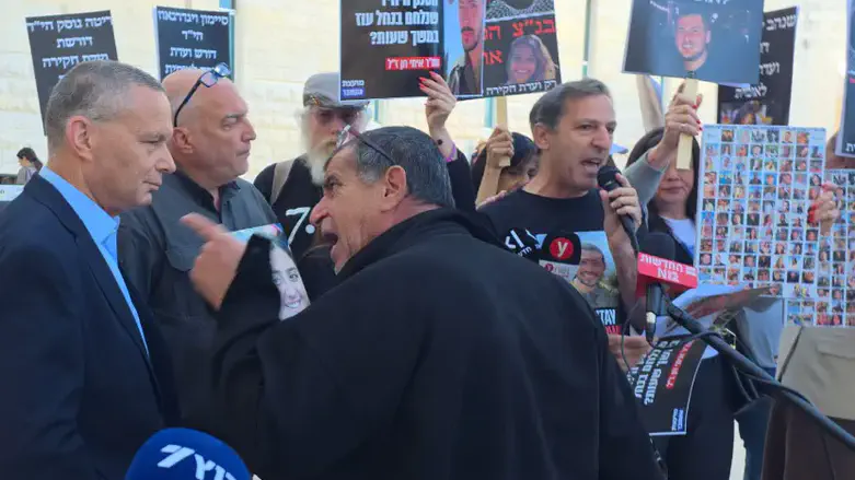 Clashes break out at Supreme Court case on massacre inquiry