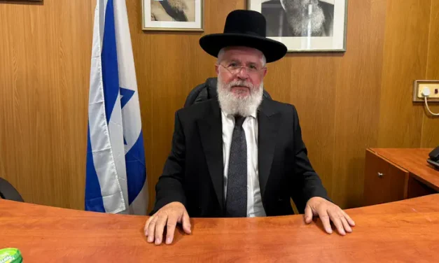 Victory for Shas: New City Rabbi for Tel Aviv