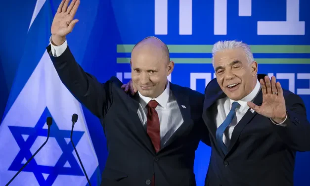 “Serious deception”: Threat of lawsuit against Bennett and Lapid