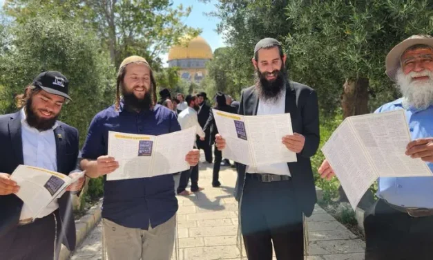 “Prayer Revolution” on Temple Mount: Expanded prayer sheets approved