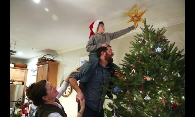 National support group for interfaith Jewish families guts staff amid funding crisis