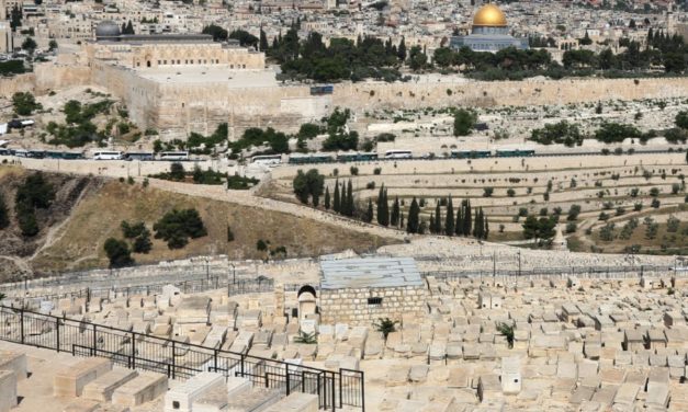 High Court orders state to explain failure to establish civil cemetery for Jerusalem residents