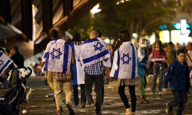 Ben-Gvir leaves Independence Day ceremony after sitting in Milei’s seat, being asked to switch