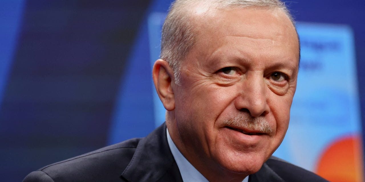 Erdogan pushes to extend US-Iran ceasefire despite tensions