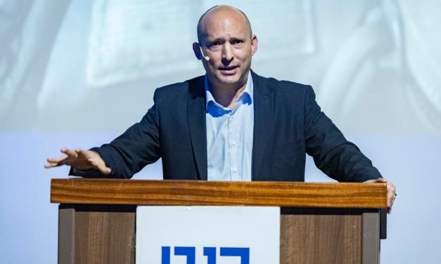 Bennett accidentally reveals identity of Shin Bet bodyguard, forced to delete social media post