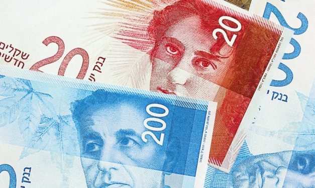 Dollar falls below three shekels for first time in over 30 years, annual inflation rate declines