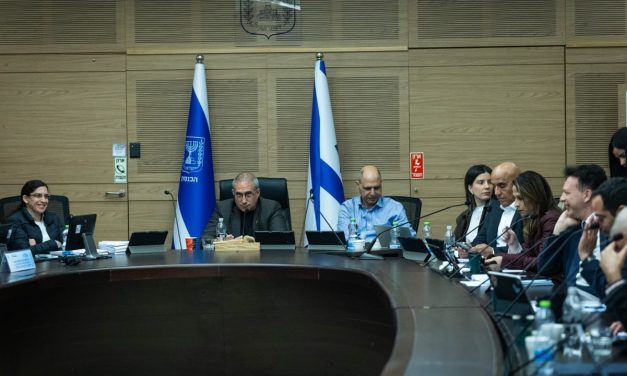 Knesset Finance panel debates transfer of NIS 98 million to haredi schools