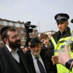 At least eight involved in UK arsons against Jewish sites released on bail