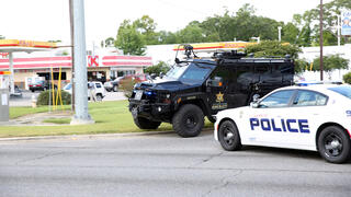 8 children killed in Louisiana mass shooting; suspect killed after police chase, reports say