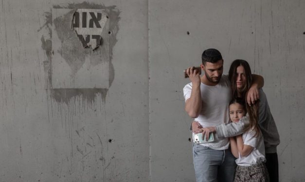 Passover under fire: Israelis balance fatigue with cautious hope after month of war