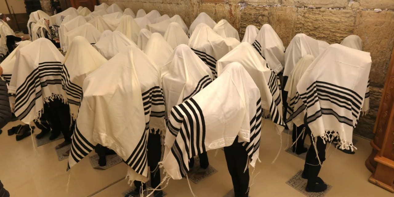 Western Wall priestly blessing limited to 50 as High Court permits larger anti-war protests