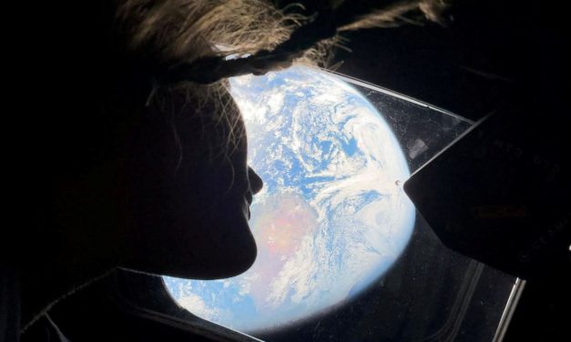 WATCH: Artemis makes lunar flyby as moon mission breaks record for human distance from earth