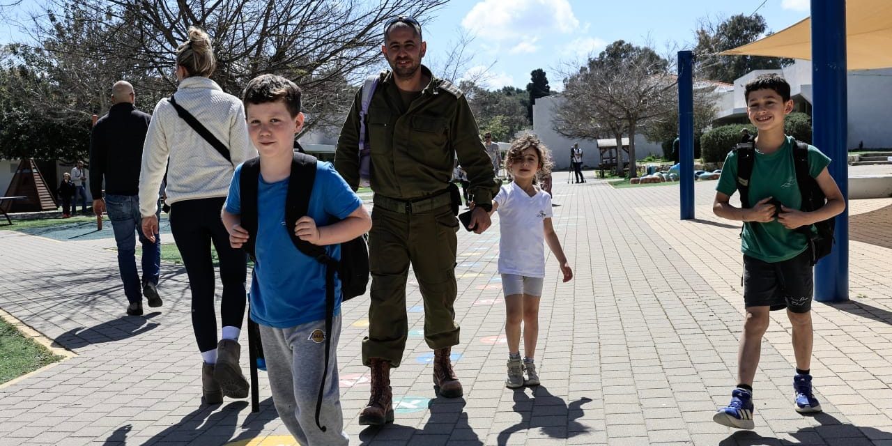 Schools set to gradually reopen following Passover holiday, Health Ministry says