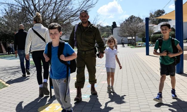 Schools set to gradually reopen following Passover holiday, Health Ministry says