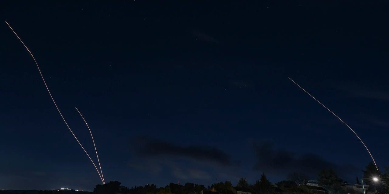 After fleeing past Hezbollah fighting, some Israelis on northern border vow to stay