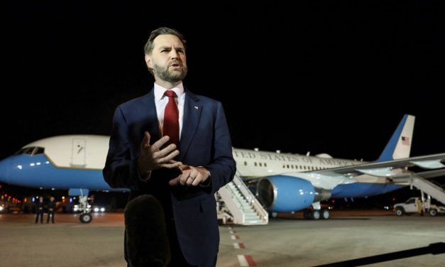 US to demand freeing of American detainees in Iran as part of Islamabad negotiations – report
