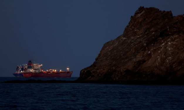 Trump, Starmer discuss reopening of Strait of Hormuz