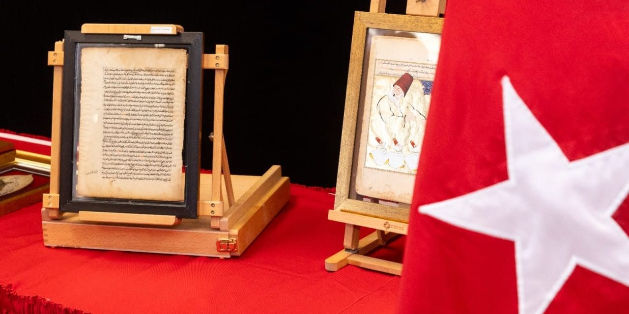 Canada returns stolen manuscript pages to Turkey in first archaeological repatriation