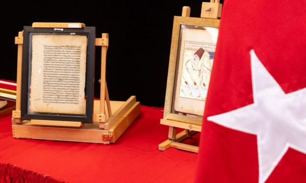 Canada returns stolen manuscript pages to Turkey in first archaeological repatriation