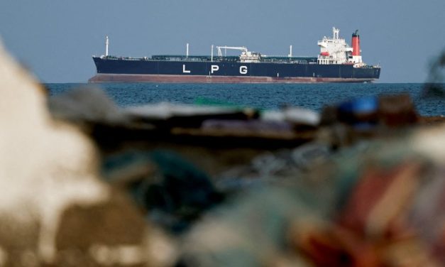 Chinese tanker sanctioned by US crosses Strait of Hormuz despite blockade