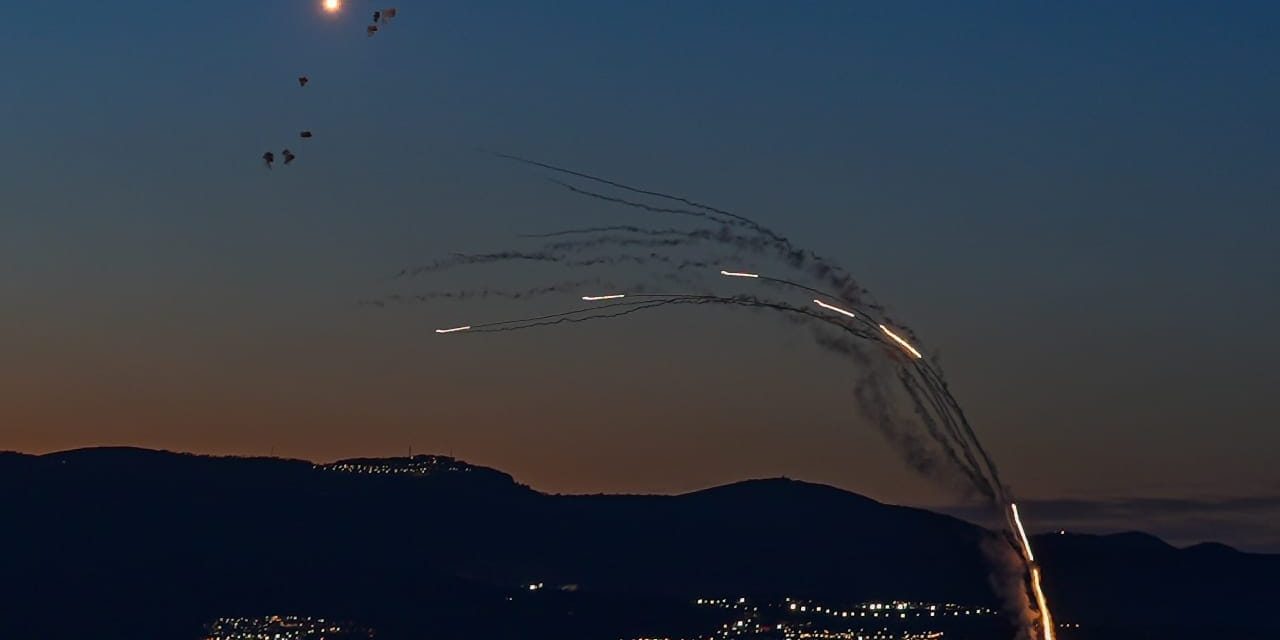 Hours after ceasefire announcement, Hezbollah barrage leaves three wounded in northern Israel