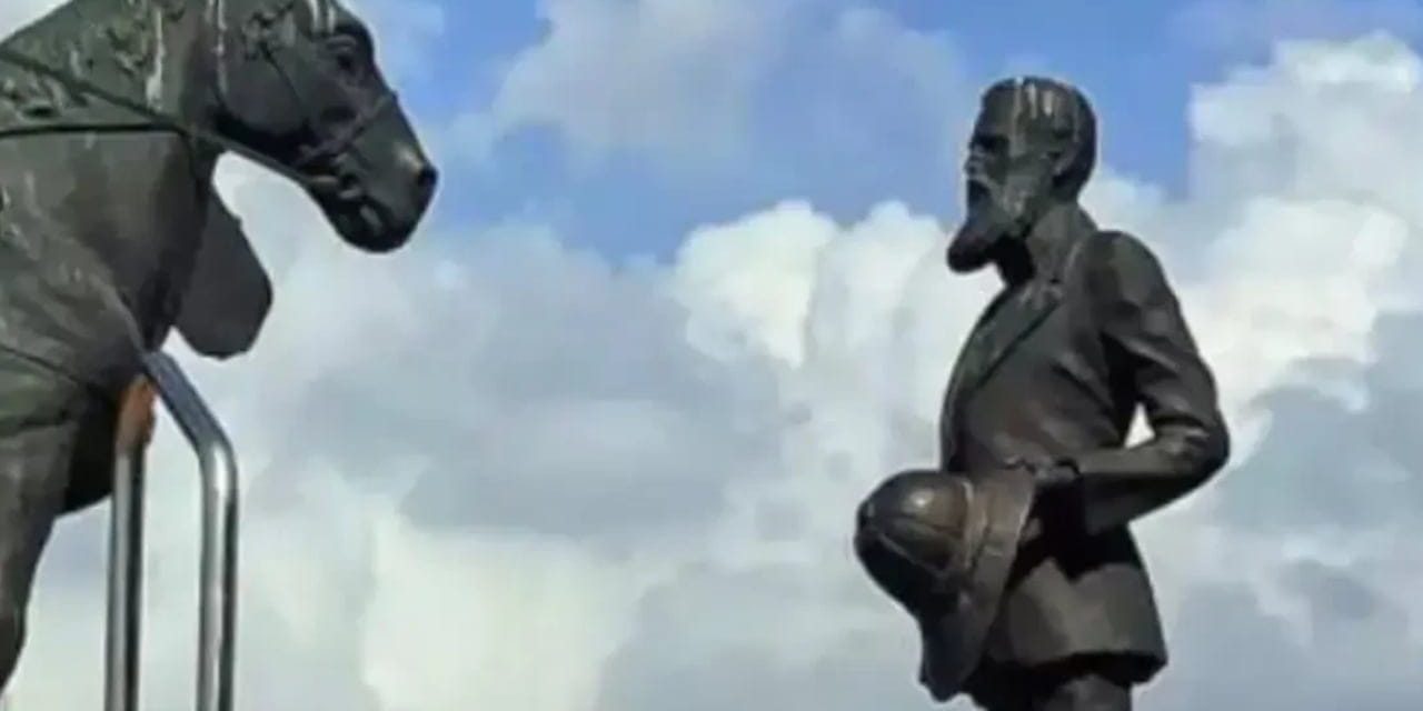 Statue of Theodor Herzl vandalized in central Israel days before Independence Day